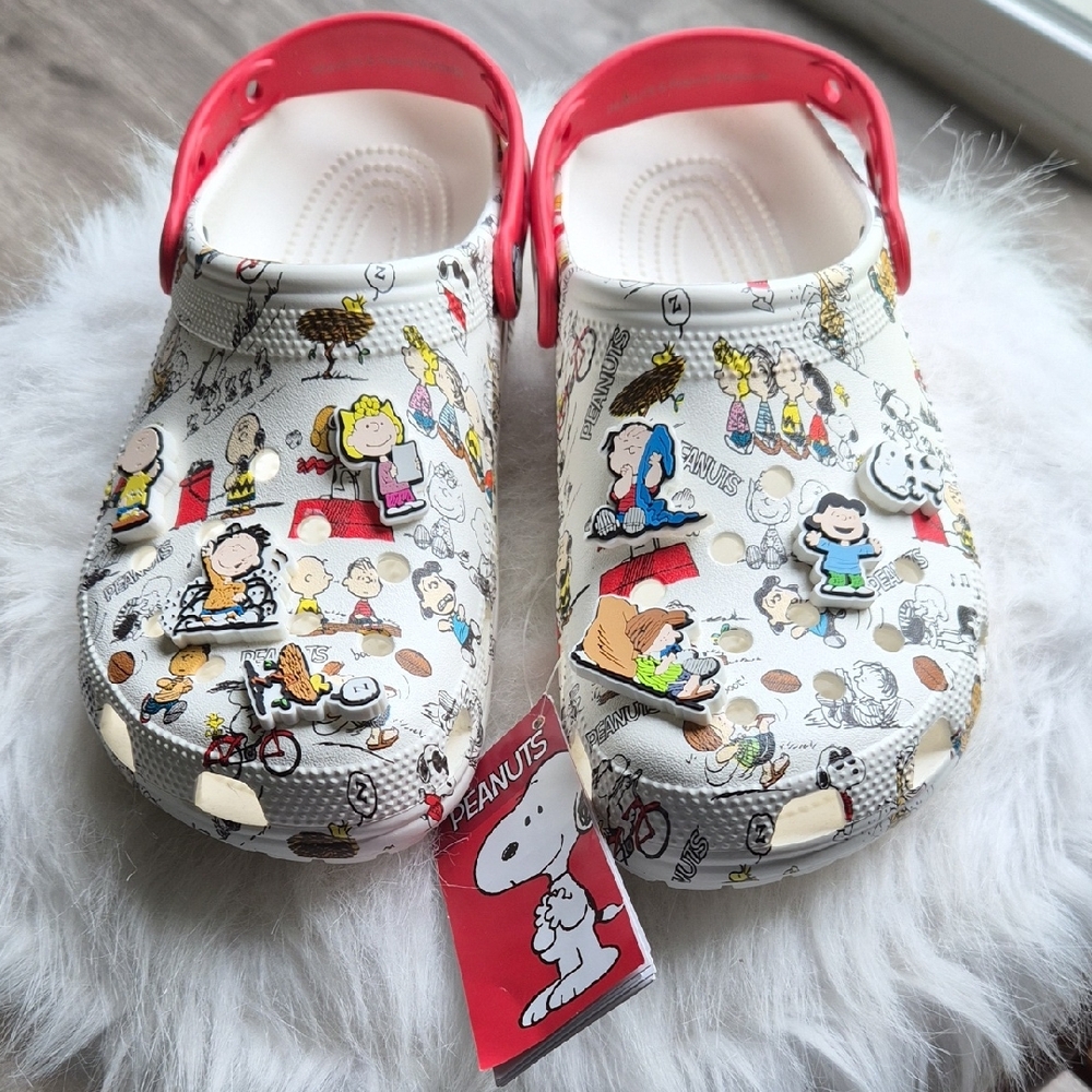 NEW Peanuts Snoopy Crocs Clogs Unisex Men's 8 / Women's 10 White